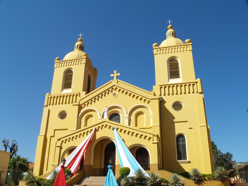 Кафедральный собор Энкарнасьона / La Iglesia Catedral de la ciudad de Encarnación