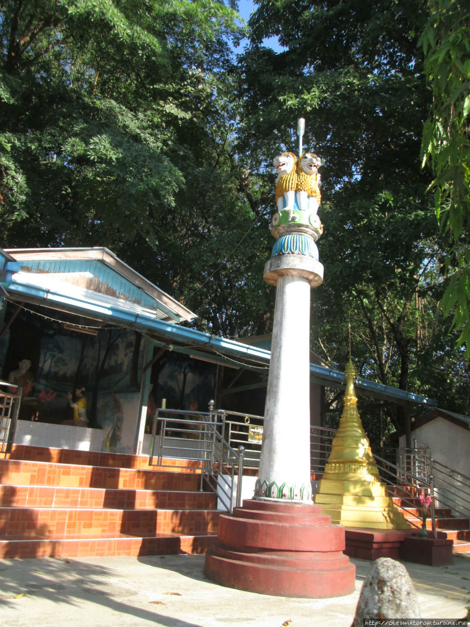 Небольшая прогулка по холму с пагодами Татон, Мьянма