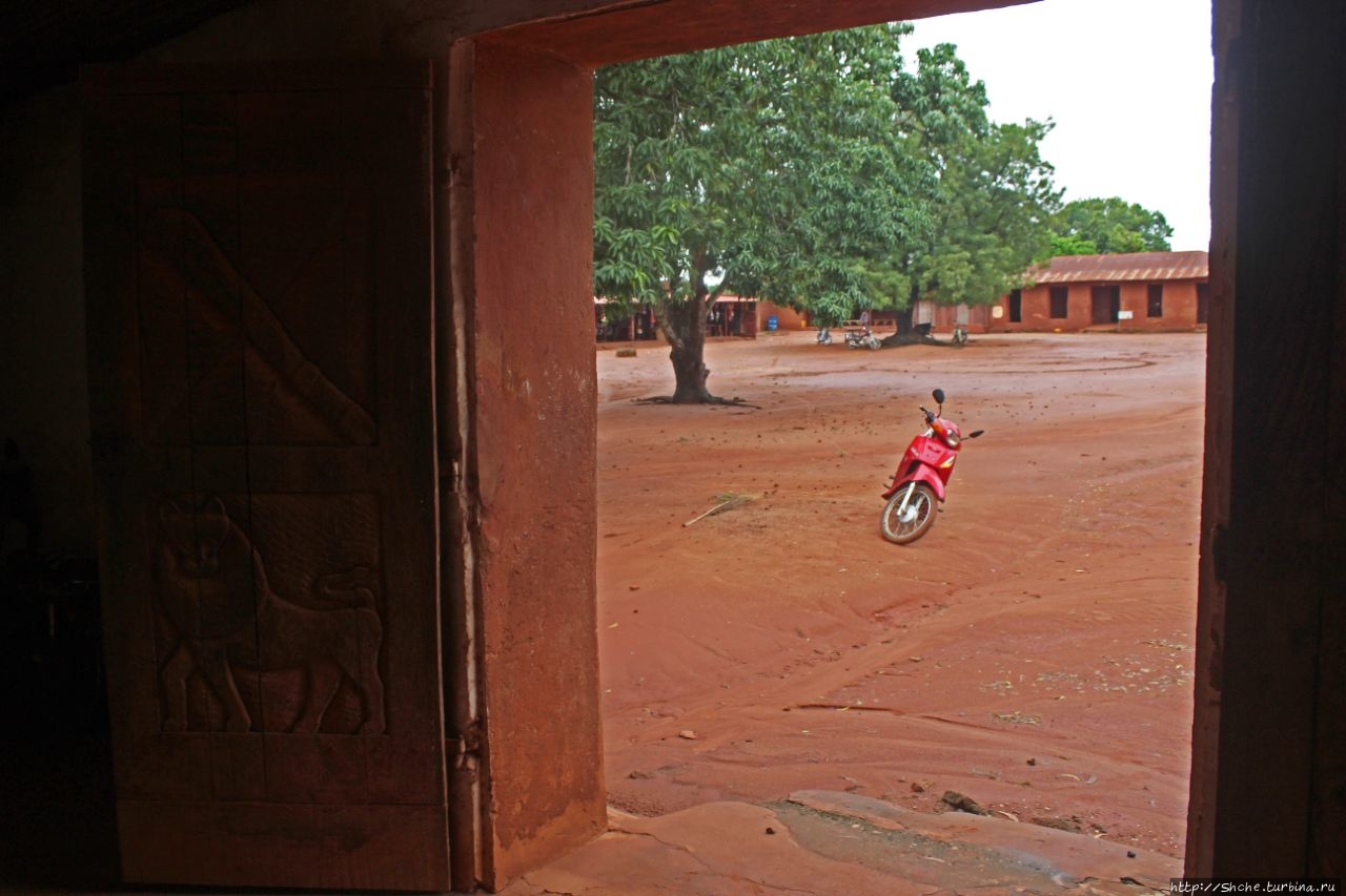 Королевские дворцы Абомея Абомей, Бенин