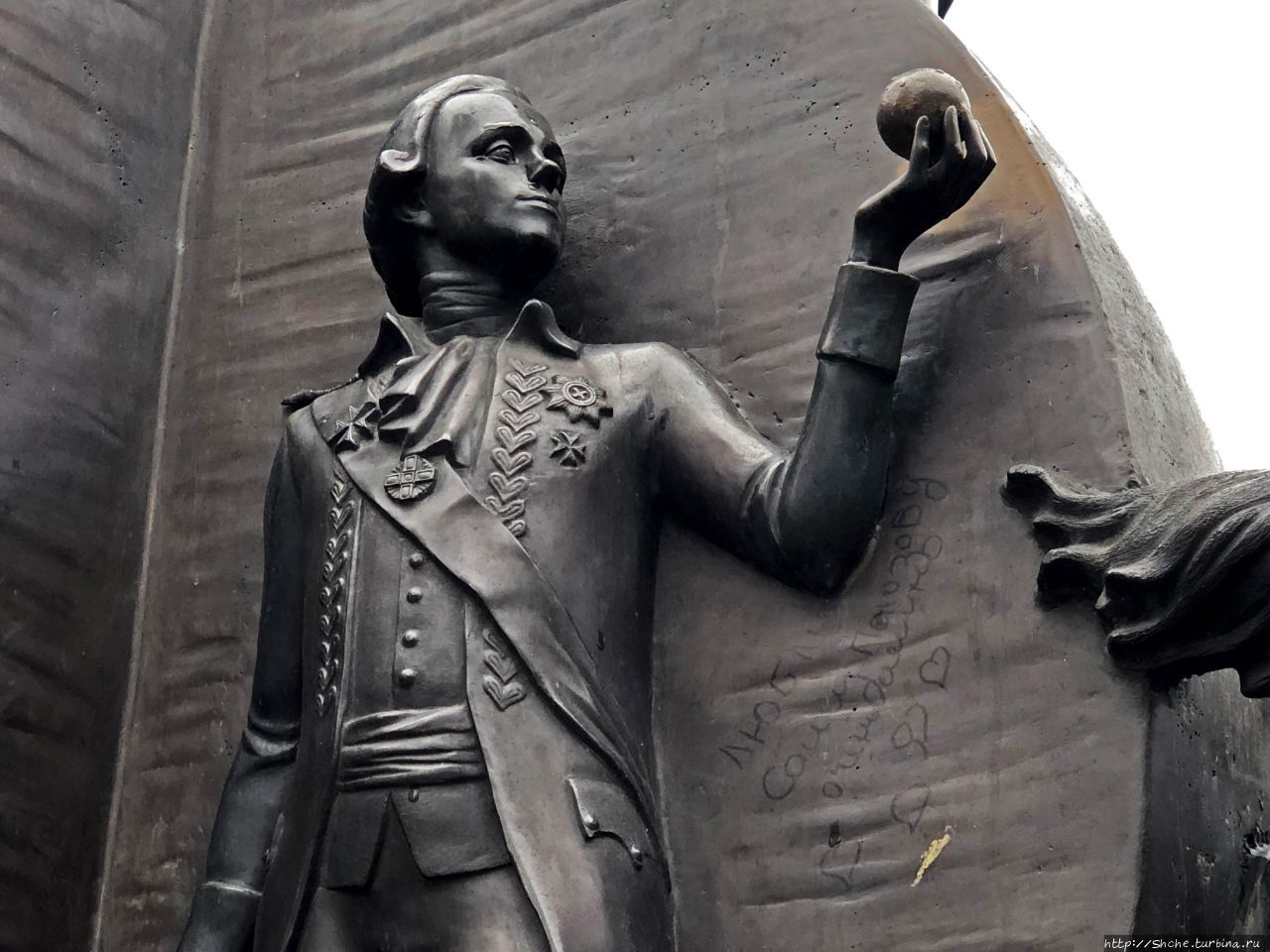 памятник одессы 3 буквы