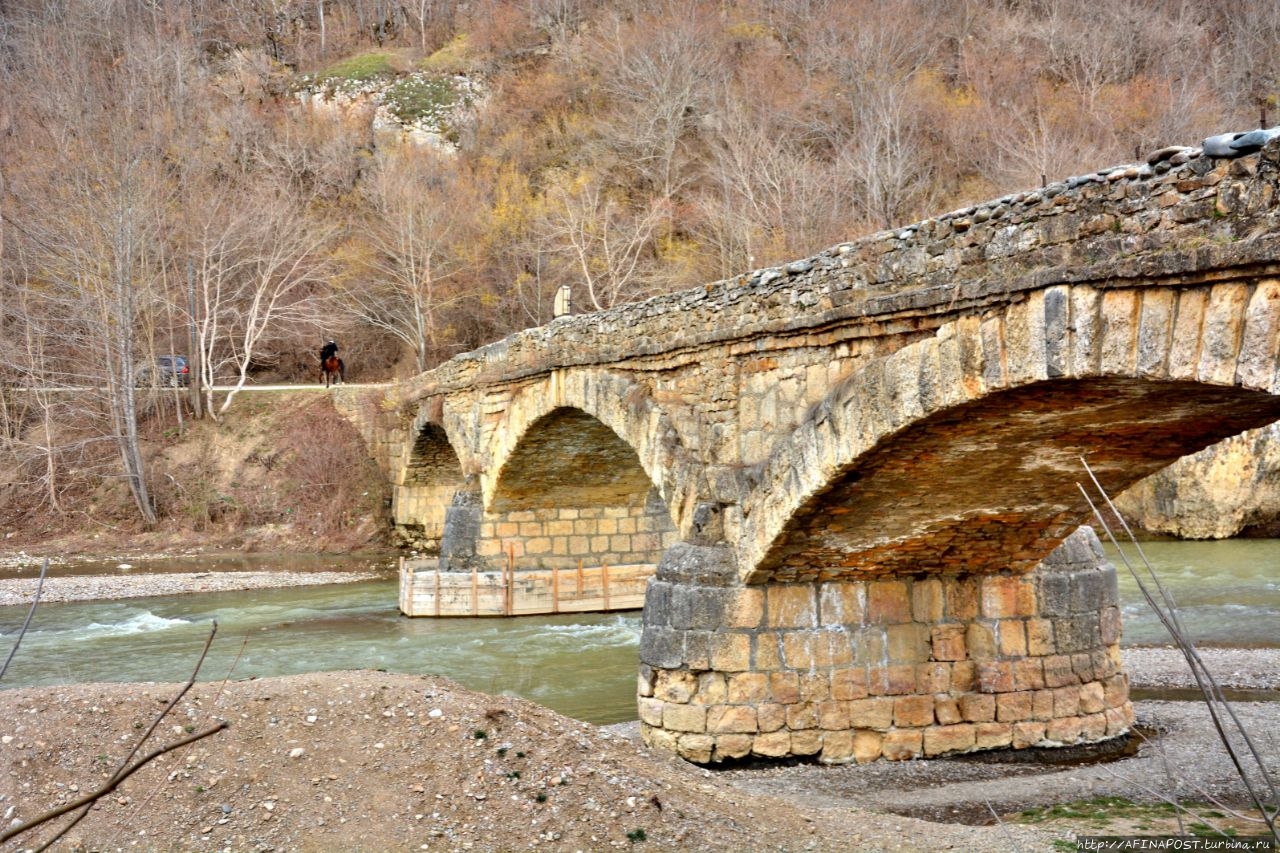 Даховская. Старый Каменный мост