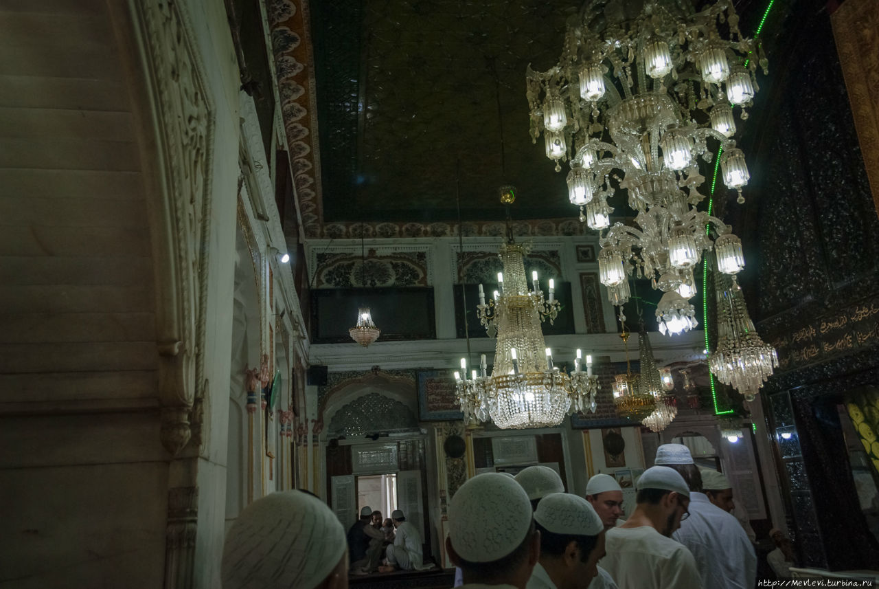 Древняя дарга в Шринагаре Шринагар, Индия