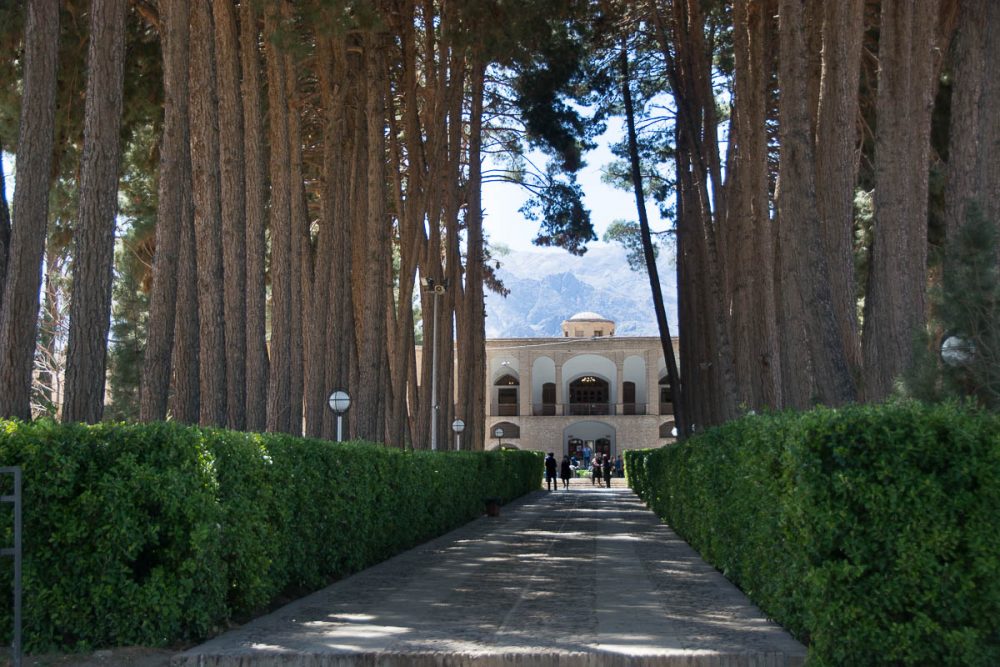 Сад и музей Акбарих / Garden Bagh-e Akbariyeh & Museum