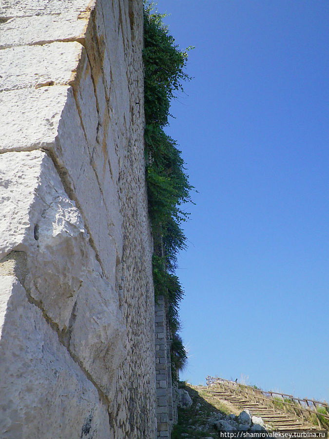 Террачина. Древнеримская основа Террачина, Италия