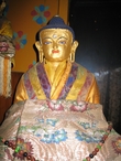 Статуя Будды в монастыре Пелгье Линг в Катманду