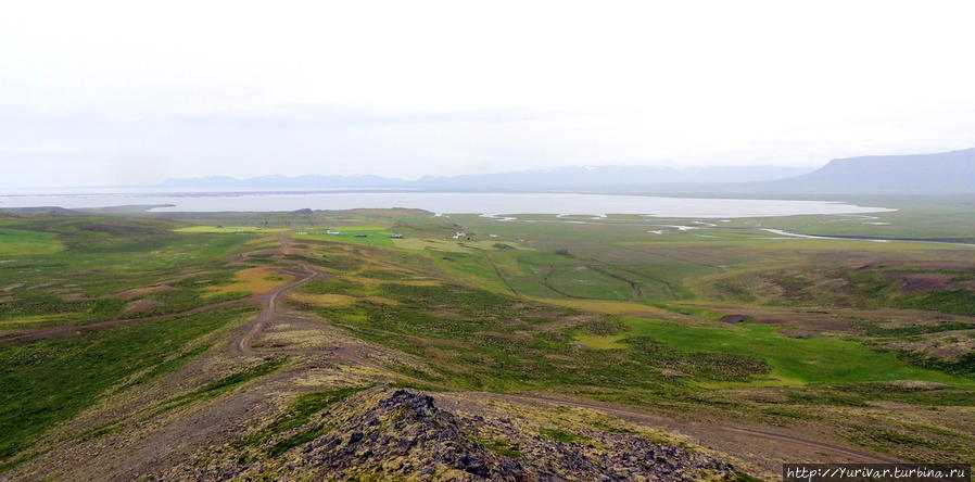 Окружающий пейзаж крепости Боргарвирки Саударкрокур, Исландия