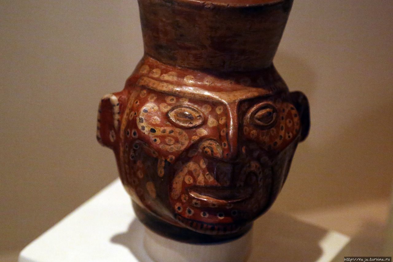 История Перу в виде керамических изделии Лима, Перу