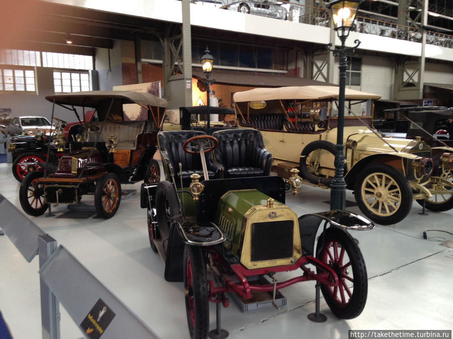 Отличный автомобильный музей в Брюсселе Брюссель, Бельгия