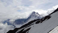 На спуске вниз виден Aiguelle du Midi