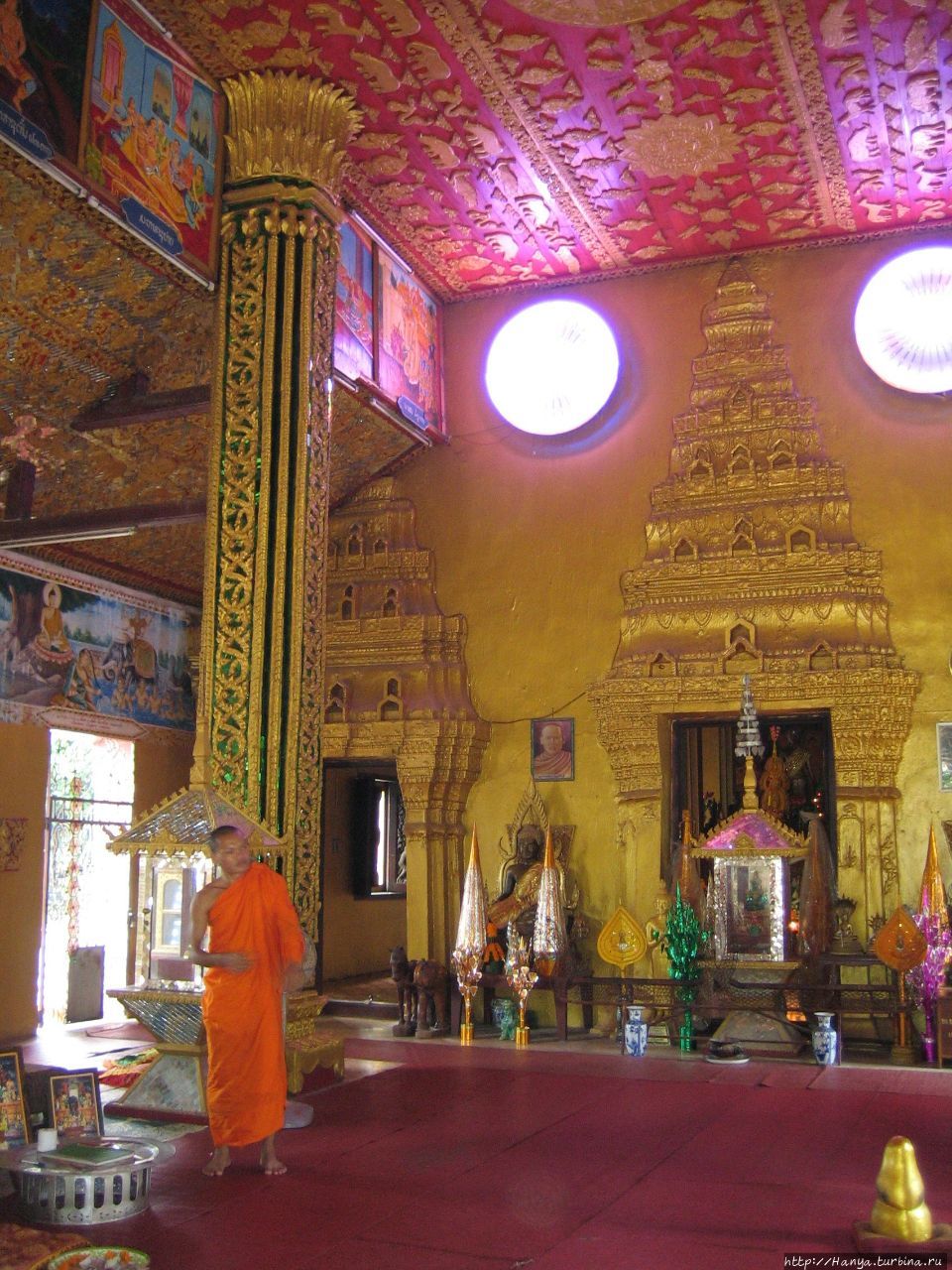 Храм Ват Си Муанг Вьентьян, Лаос