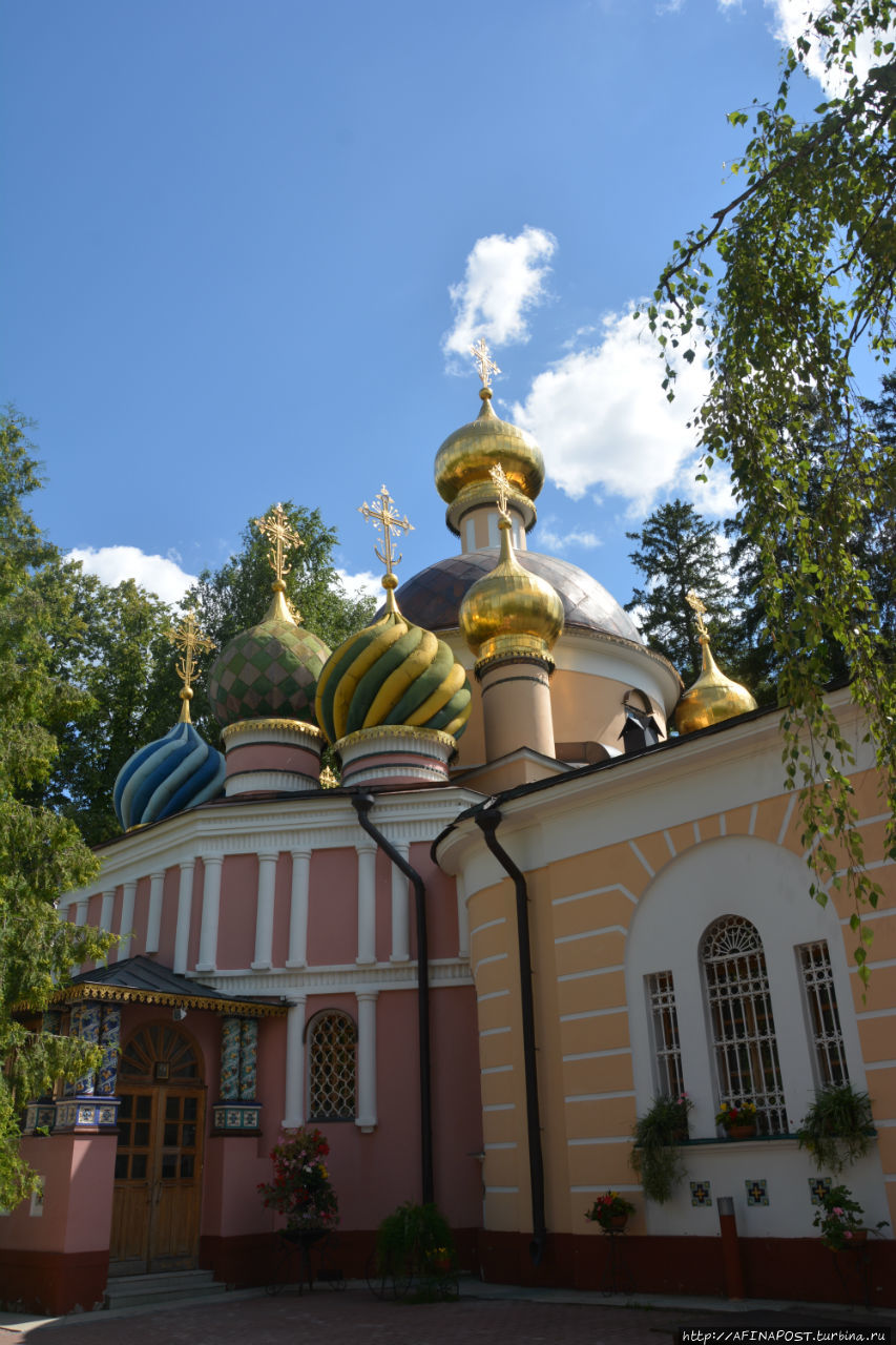 Святая Русь. Спасо-Преображенская церковь в Переделкино Переделкино, Россия