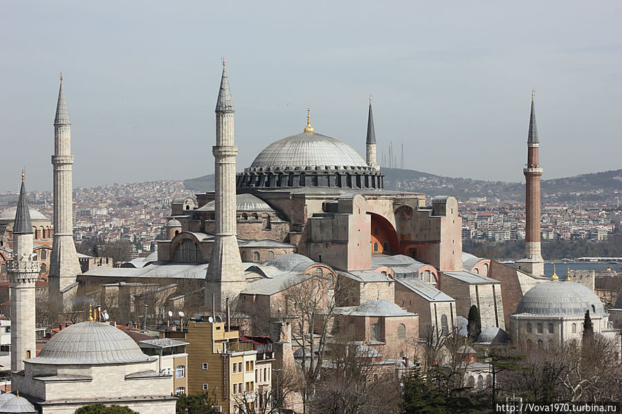 Айя София и мечеть Фируз Ага. Стамбул, Турция