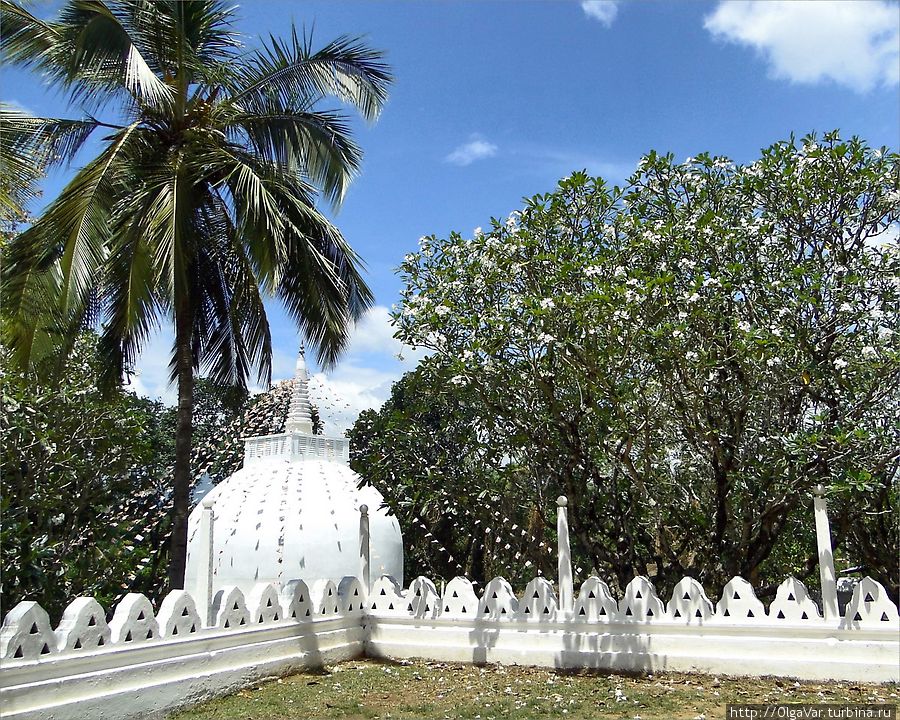 Матале: два храма – две легенды, два мира Матале, Шри-Ланка
