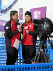 Канадское телевидение во время прямой трансляции с соревнований по сноуборду.