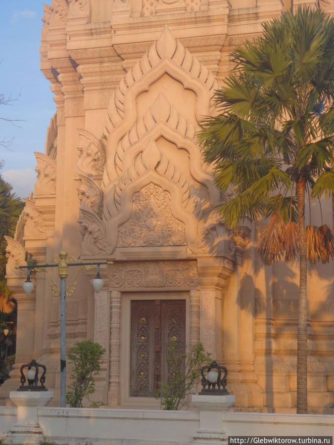 City Shrine Бурирам, Таиланд