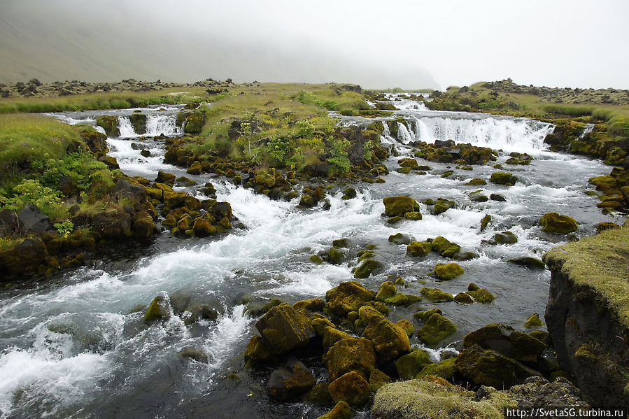 Красивый сюрприз Исландии — водопадики-перекаты у дороги Южная Исландия, Исландия