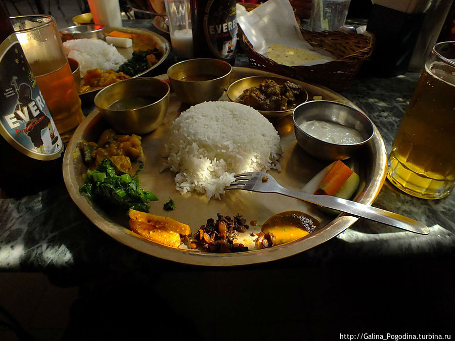 далбат — национальная еда Непал