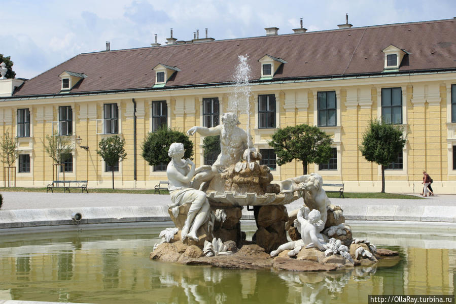 Фонтан внутреннего двора Вена, Австрия