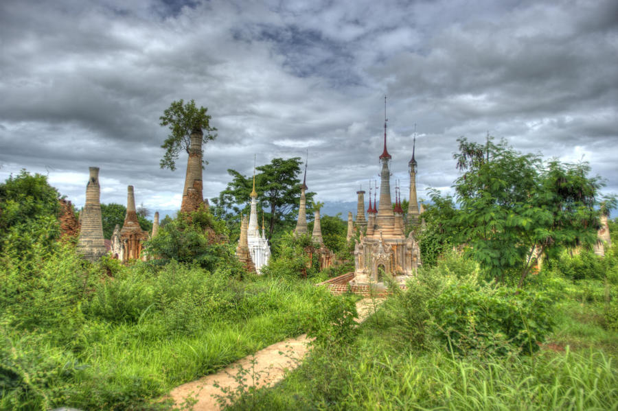 Озеро Инле. Притон наркоторговцев и людоедов Озеро Инле, Мьянма