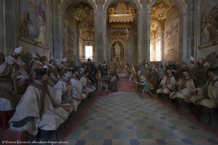 Поездка в замок, закончившаяся в монастыре Орта-Сан-Джулио, Италия
