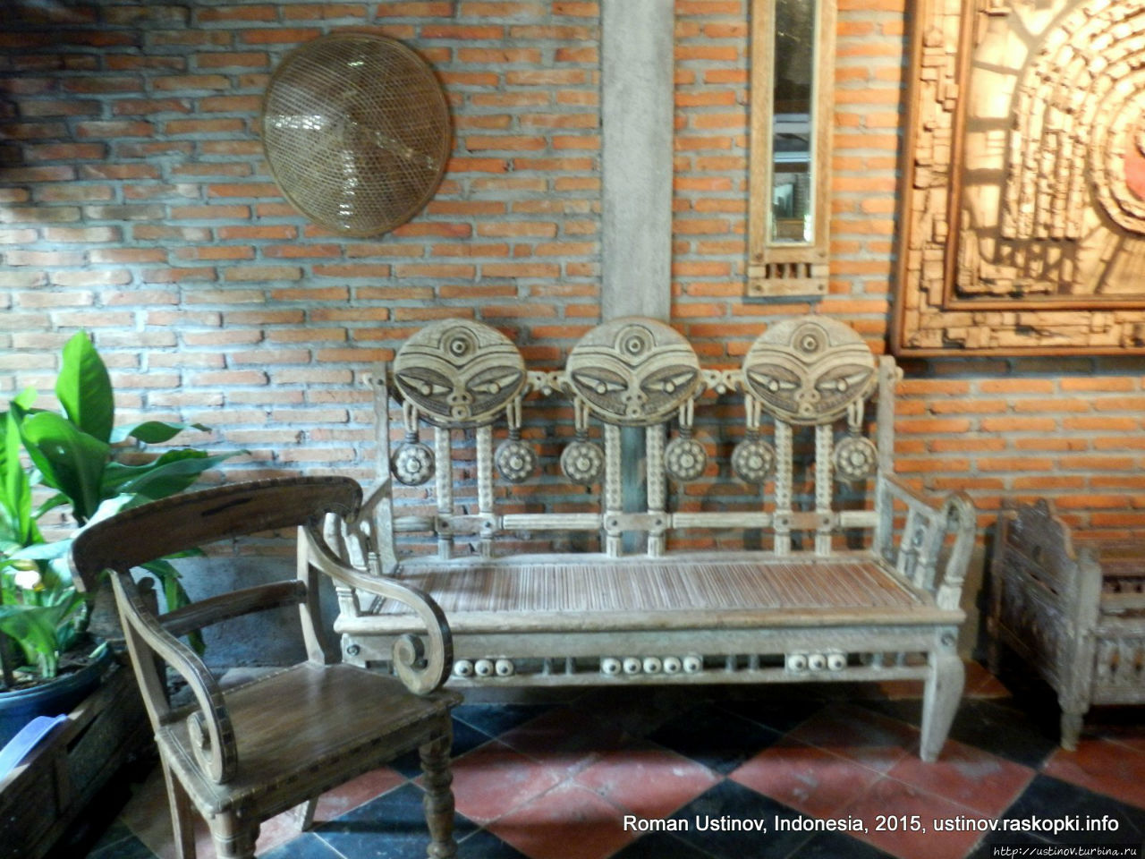 Необычная творческая мастерская в Джепаре Джепара, Индонезия