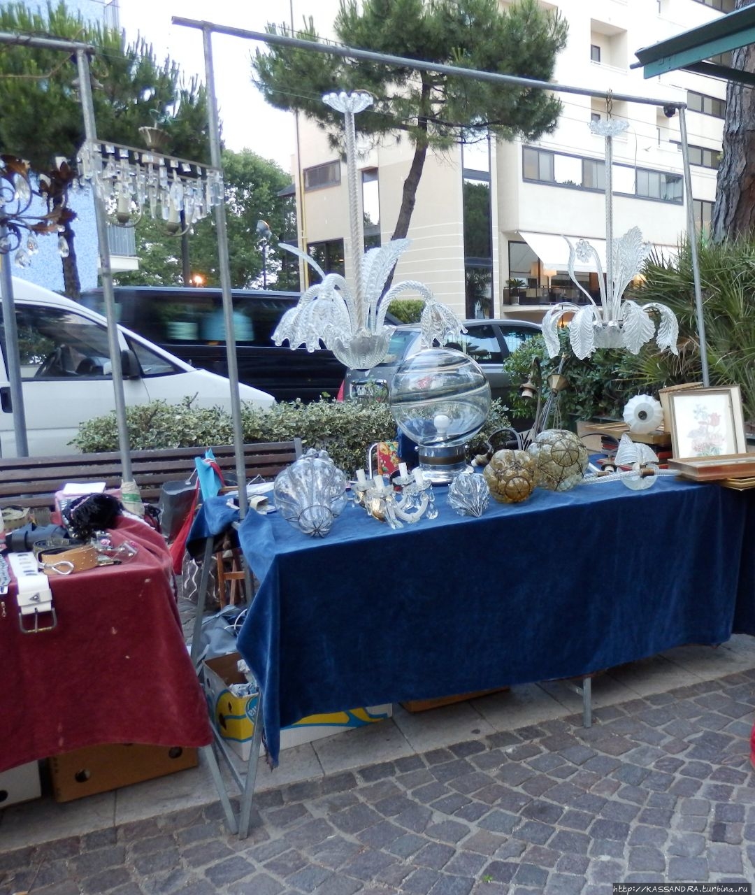 Блошиный рынок на родине Федерико Филлини Римини, Италия
