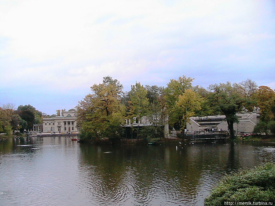 Дворец на воде и амфитеатр Варшава, Польша