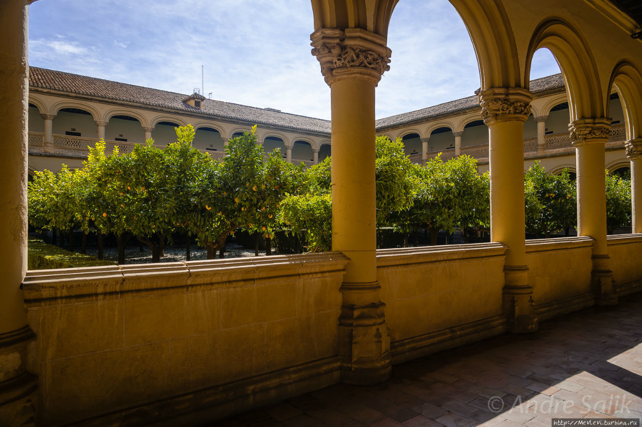 Монастырь Сан-Херонимо Гранада, Испания