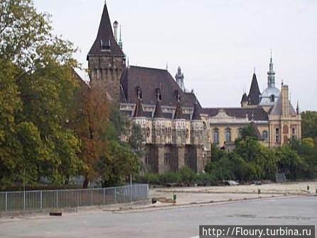 замок Вайдахуняд Будапешт, Венгрия