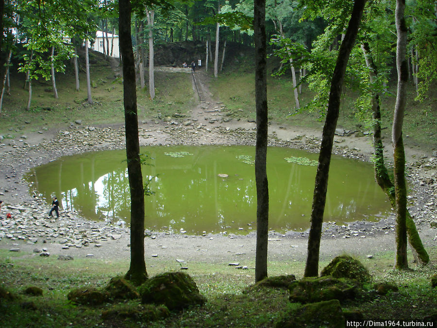 Метеоритный кратер в Каали Курессааре, остров Сааремаа, Эстония