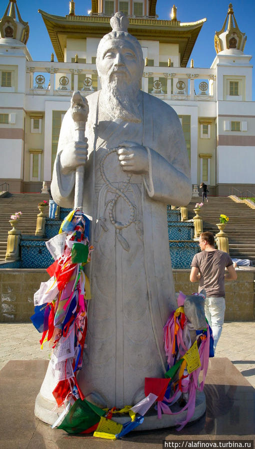 Калмыцкий языческий бог, покровитель местности Цаган Аав. Элиста, Россия