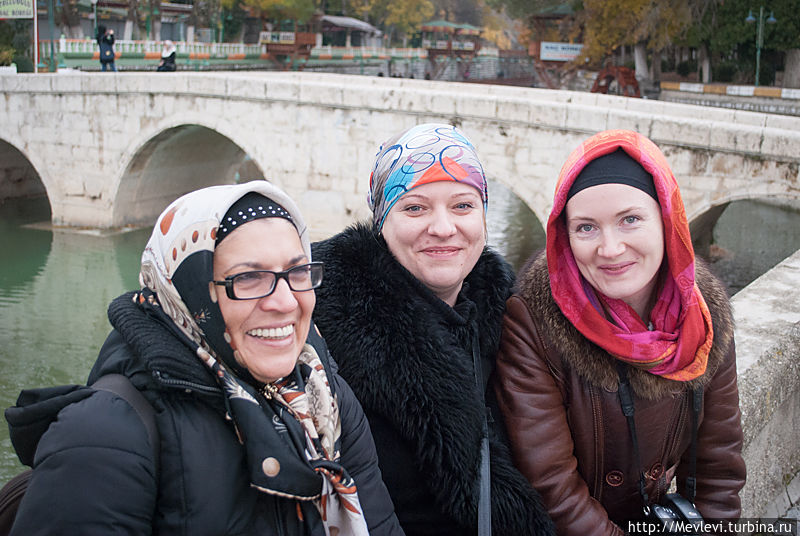 Мавзолей Атес бас Вели (Ates Bas Veli Mausoleum) в Конии Конья, Турция