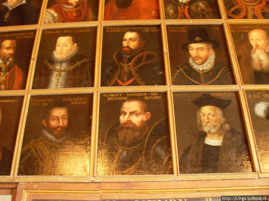 327 портретов, 26 национальностей представлены в портретной галерее, 15 царствований. Селлет, Франция