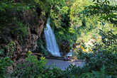 к водопаду спускаемся из парка Kattarаkton