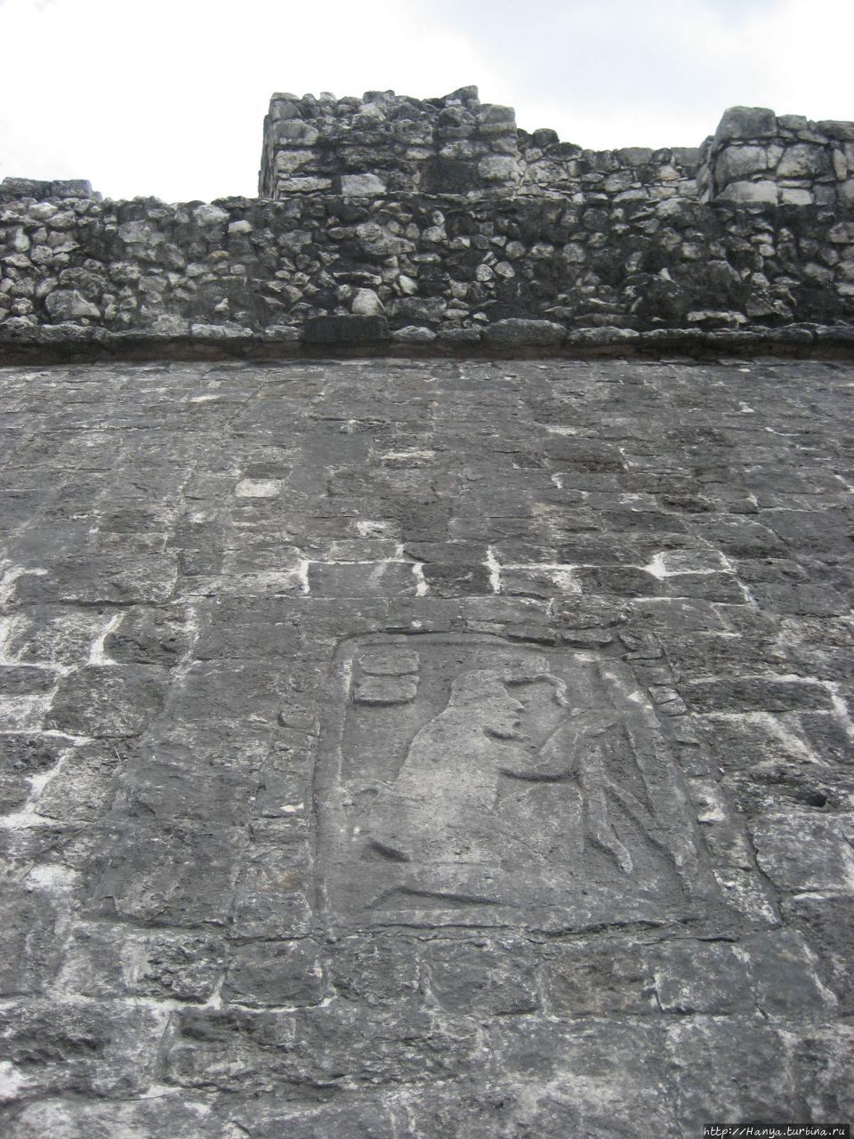 Рельефные стелы Кобы Коба, Мексика