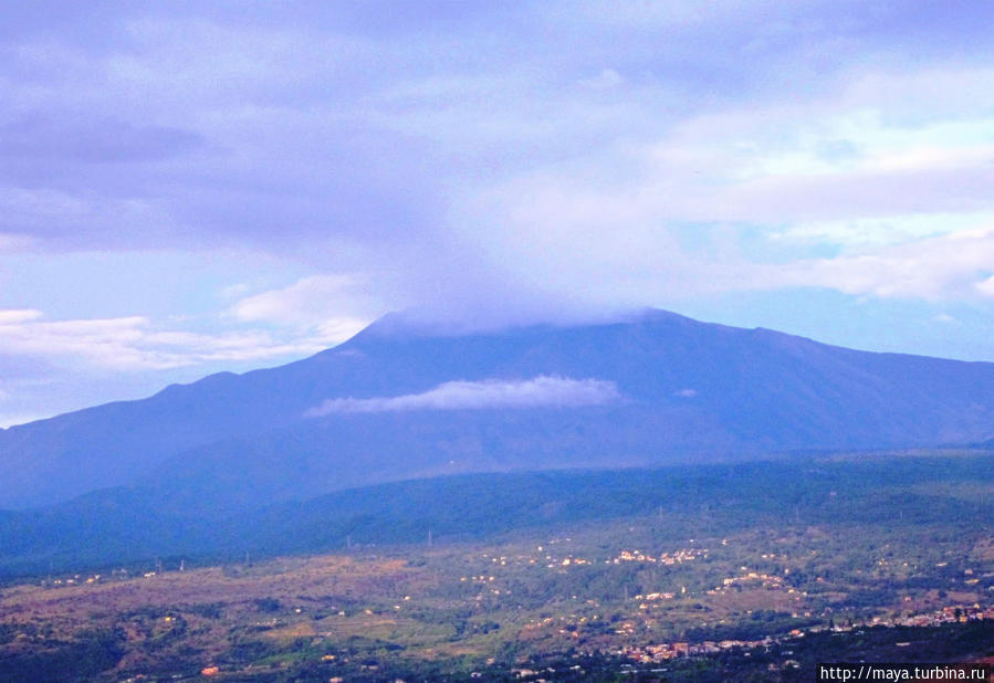 Ее величество, Этна Вулкан Этна Национальный Парк (3350м), Италия