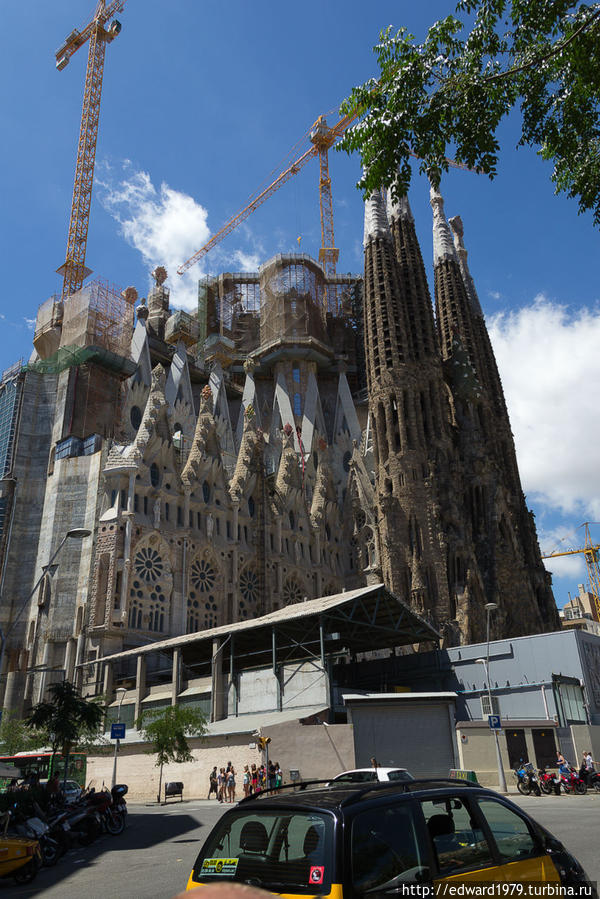 Храм Святого Семейства Барселона, Испания