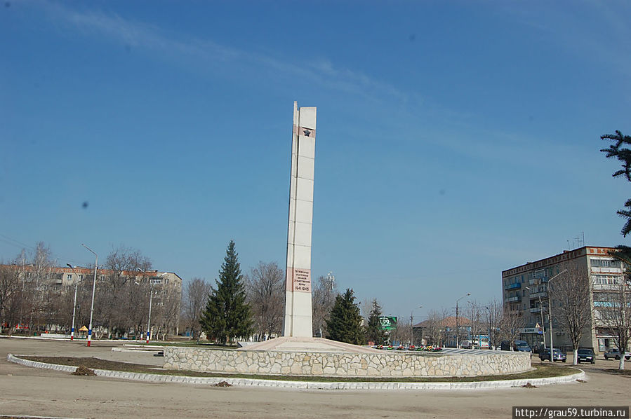 Памятник петровчанам-участникам ВОВ