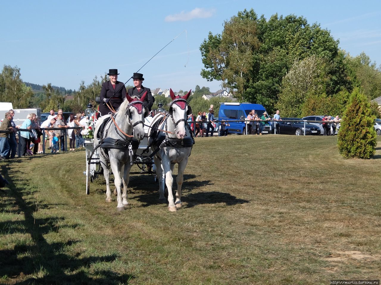 Баба з возу — кобыле легше Фишбах, Германия