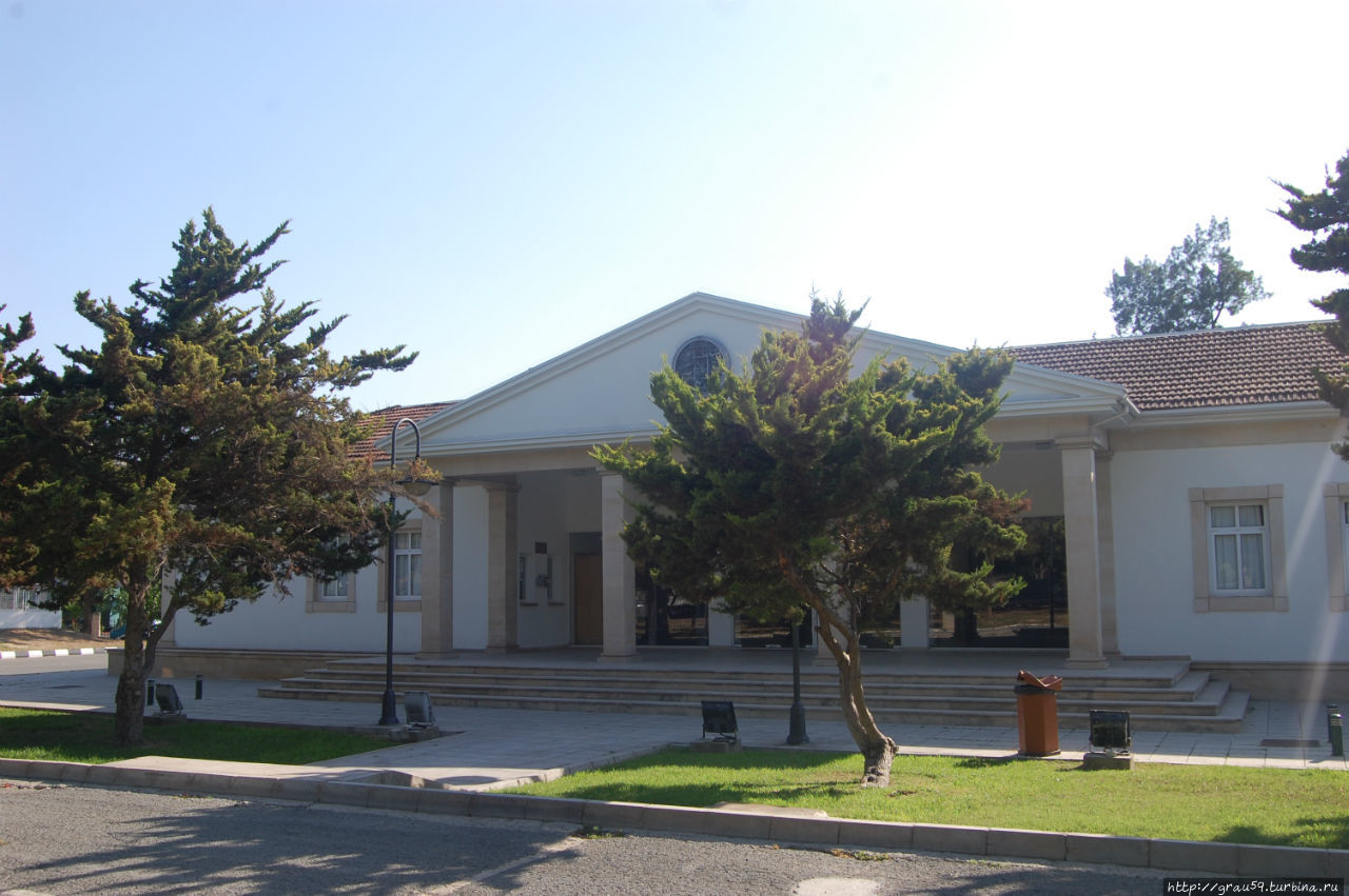 Муниципальный театр Ларнака, Кипр