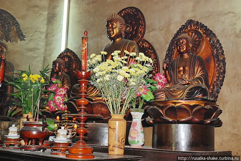 Будды внутри Будды Нячанг, Вьетнам