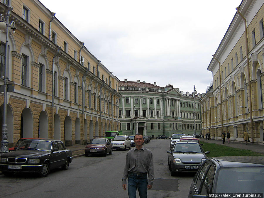 На Тифлисском переулке.