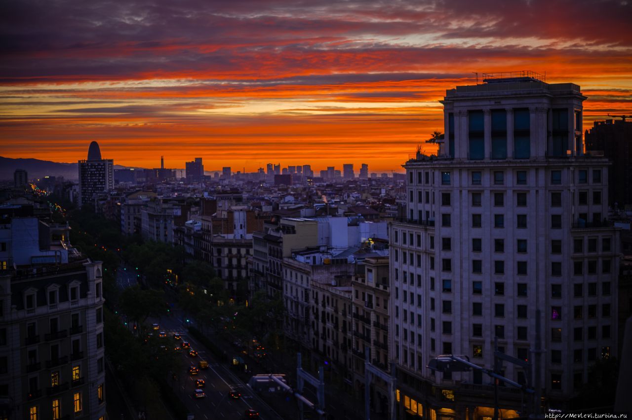 Рассвет. Барселона Барселона, Испания