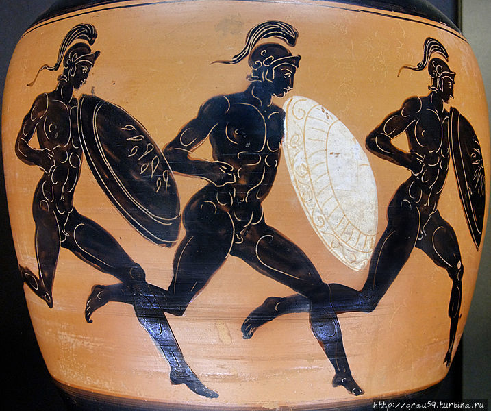 Гоплитодром. Чернофигурная вазопись из Киренаики, около 323–322 до н. э. Лувр (Из Интернета)