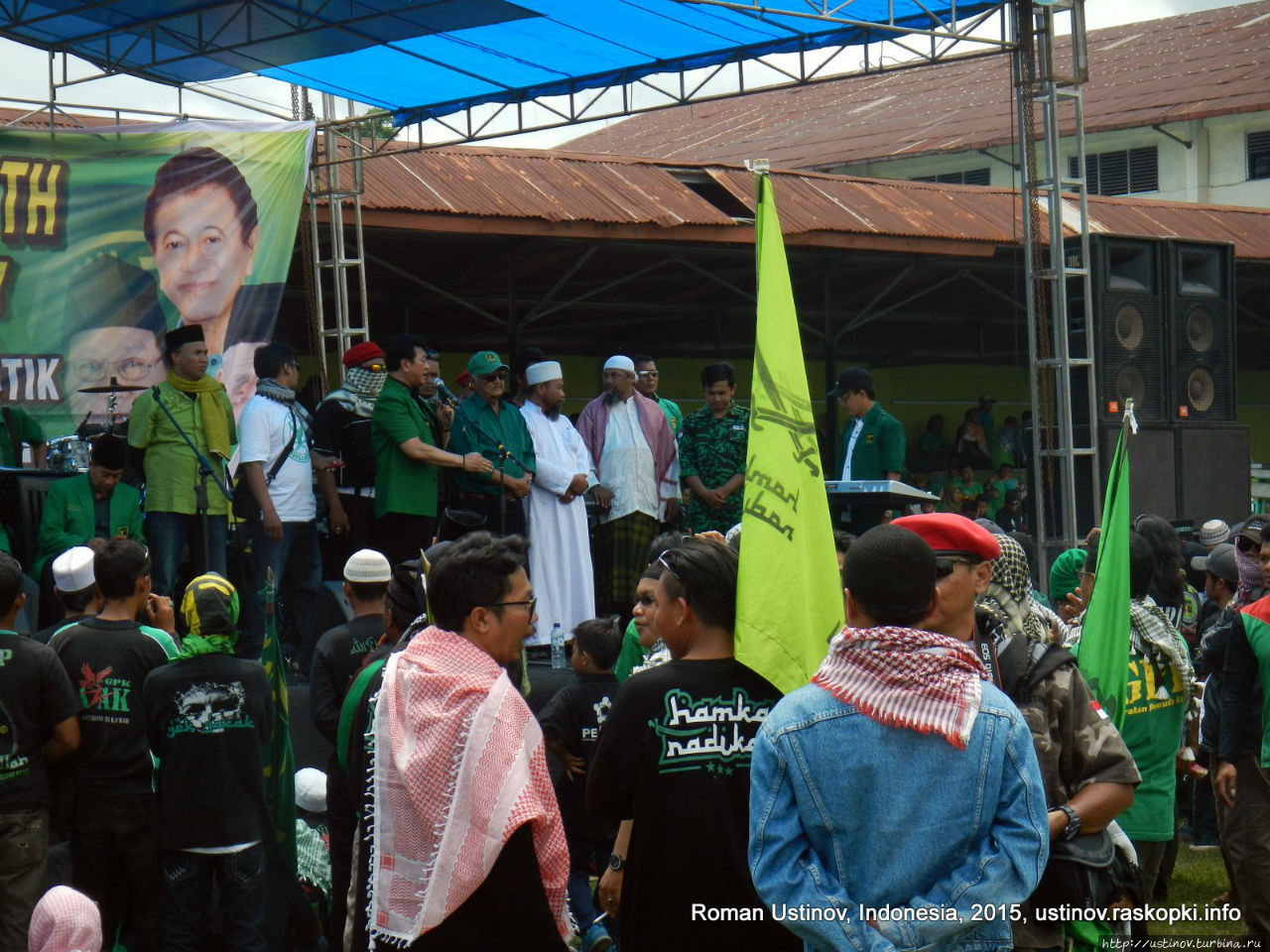 Радикально-исламский мото-день космонавтики в Джокьякарте Джокьякарта, Индонезия