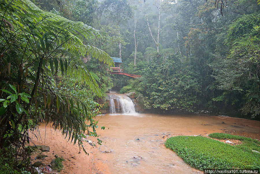 Parit Waterfall Танах-Рата, Малайзия