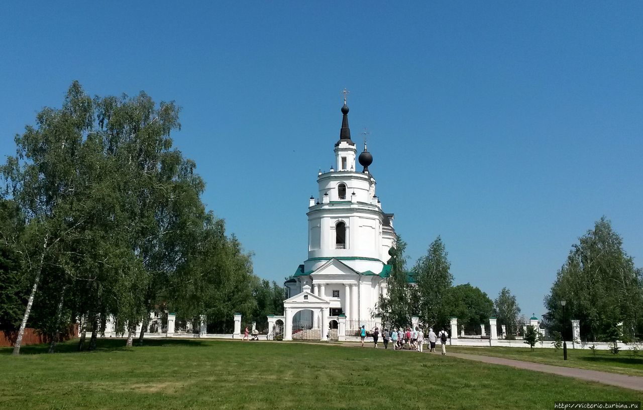 Успенская церковь в селе Болдино Большое-Болдино, Россия
