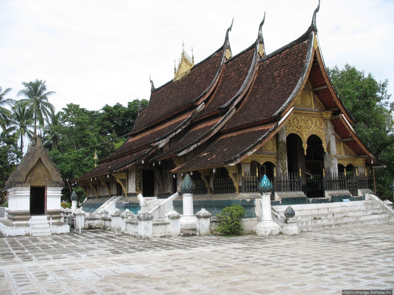 Сим монастыря Сиенгтхонг Луанг-Прабанг, Лаос