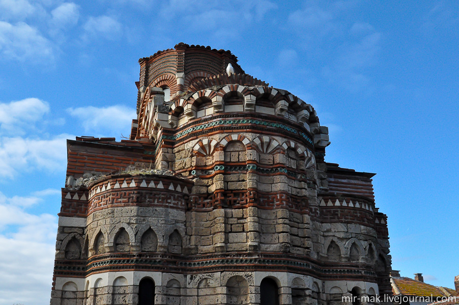 Верхушка крыши храма Христа Пантократора, первая половина четырнадцатого века. Несебр, Болгария