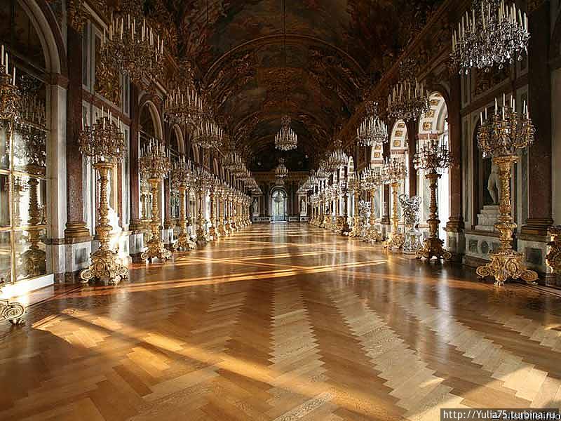 Зеркальный зал дворца Земля Бавария, Германия